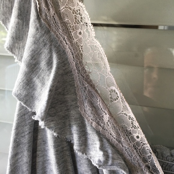 Grey jersey top with lace - Picture 3 of 4